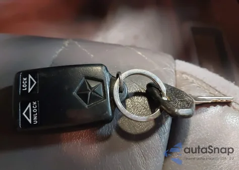 1998 Jeep Cherokee Limited z USA, uszkodzony, nr VIN 1J4FT78SXWL241811